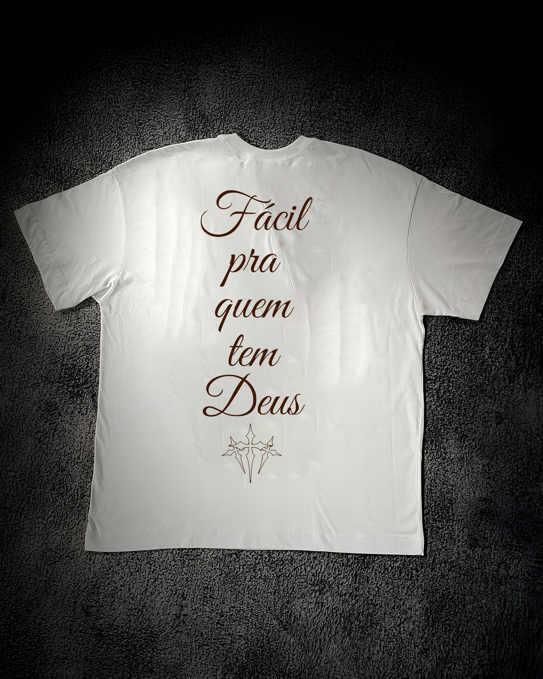 Camiseta Oversized Branca - Fácil pra quem tem Deus