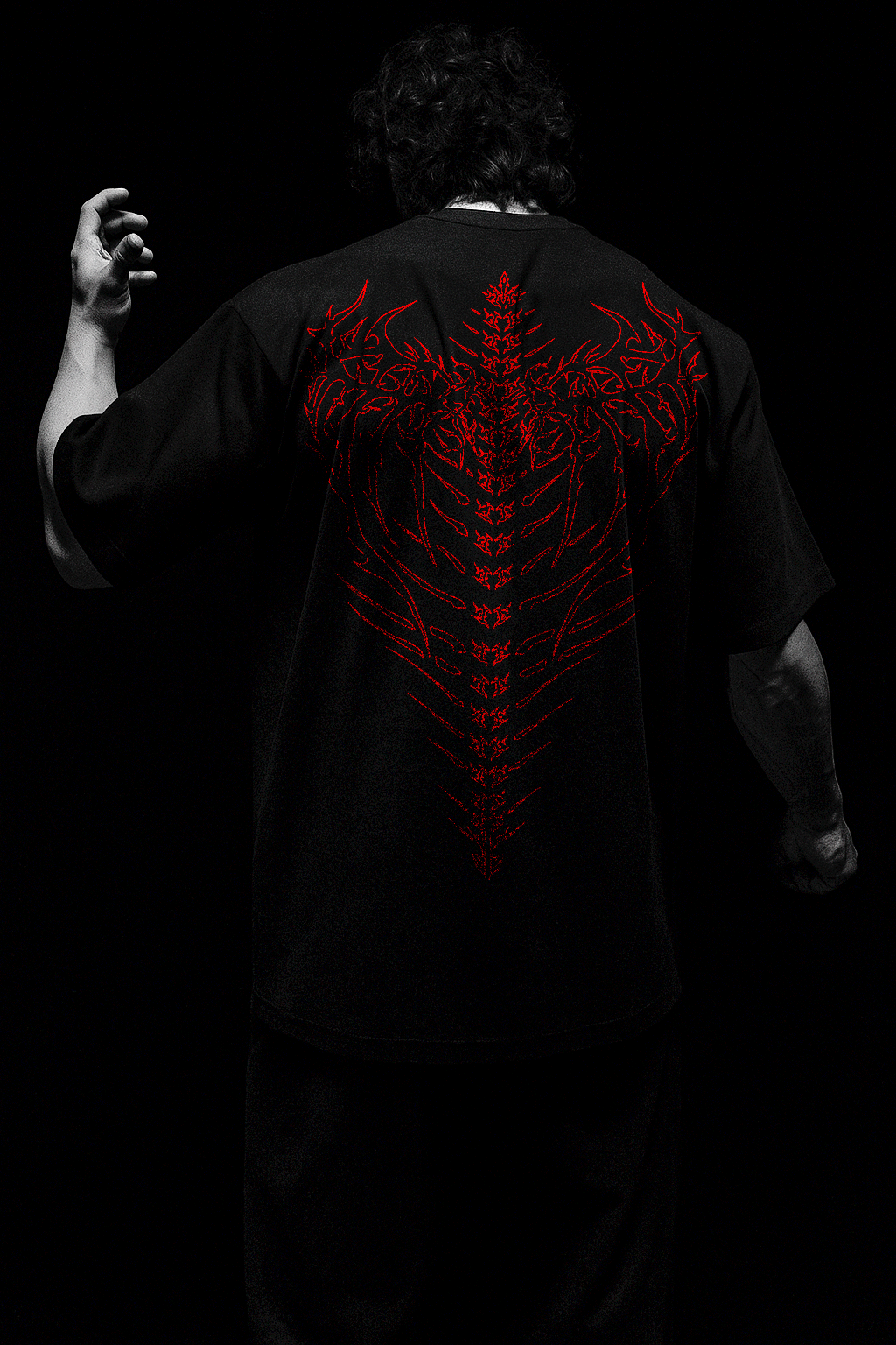 Oversized Tombfall Preto & Vermelho