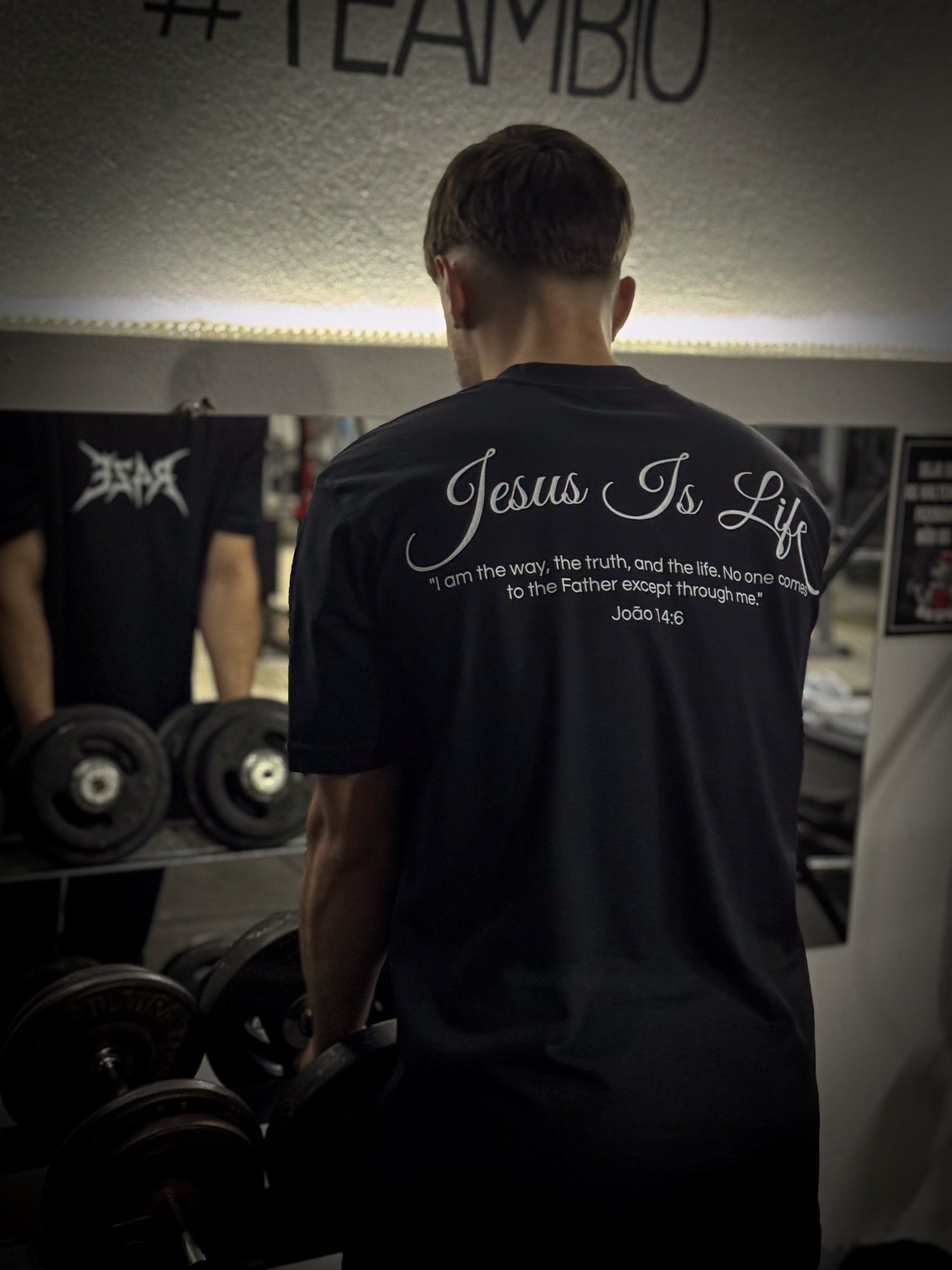 Camiseta Oversized Preta - Jesus Is Life