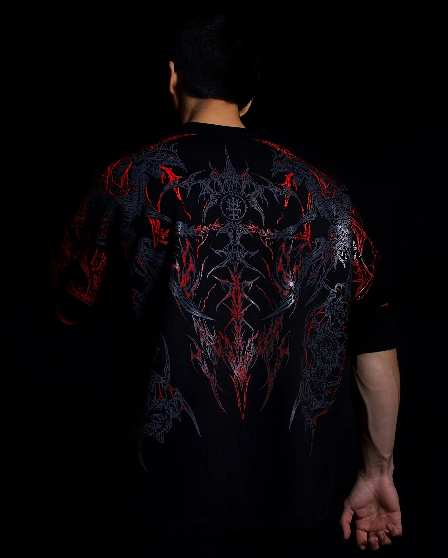 Eclipse Oversized Preto & Vermelho